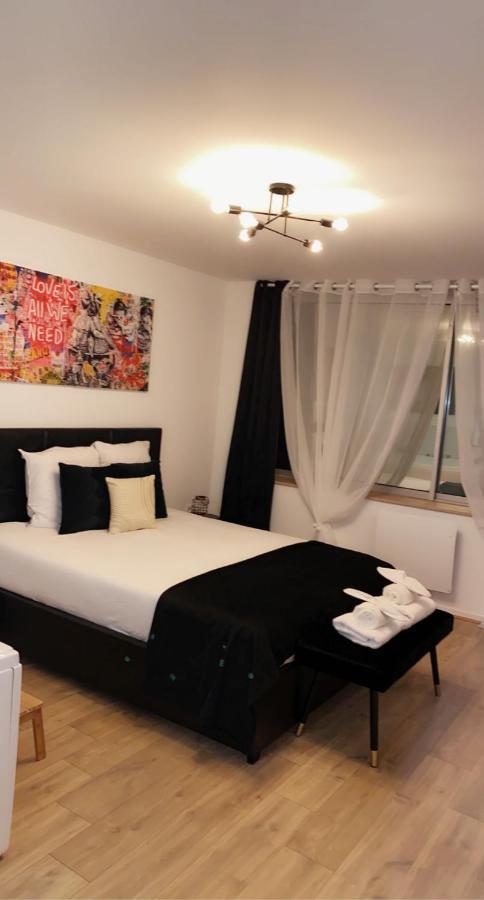 L'AppartE Black Superbe Appartement Pop ! Безансон Екстер'єр фото